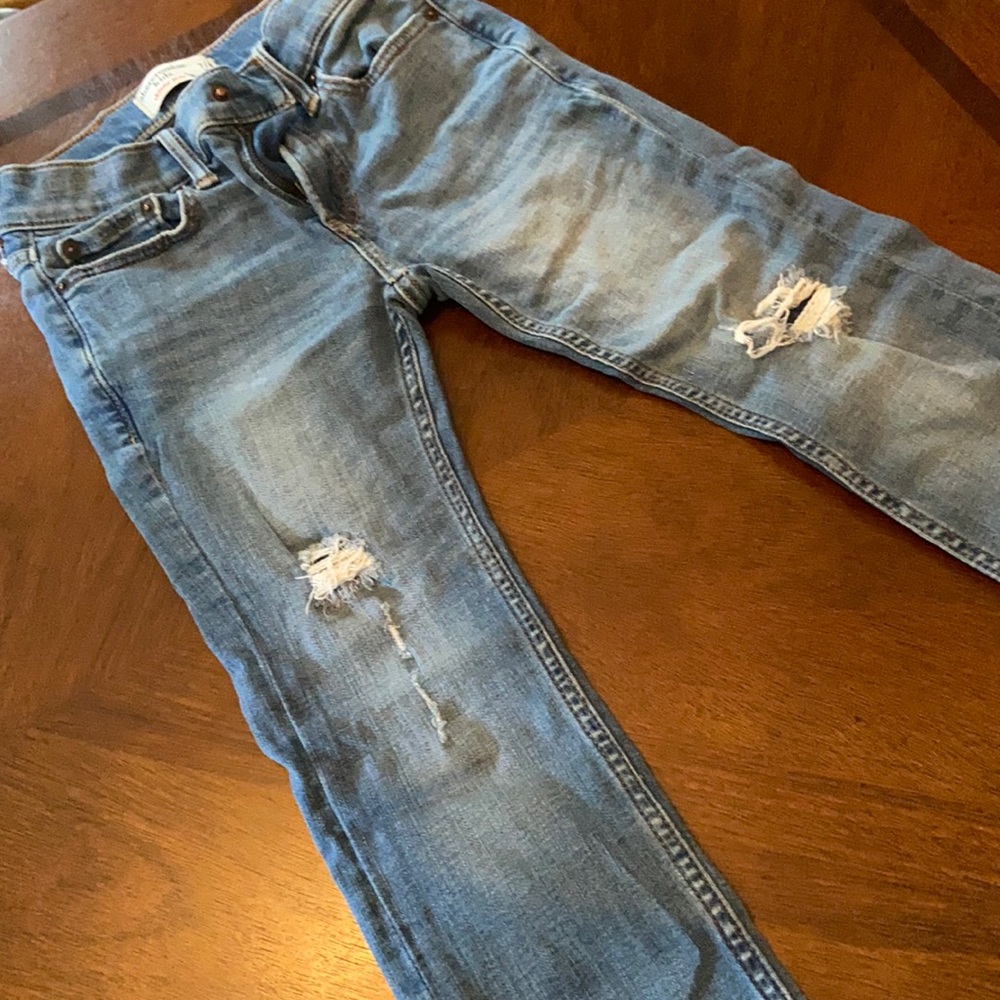 Boys distressed skinny jeans